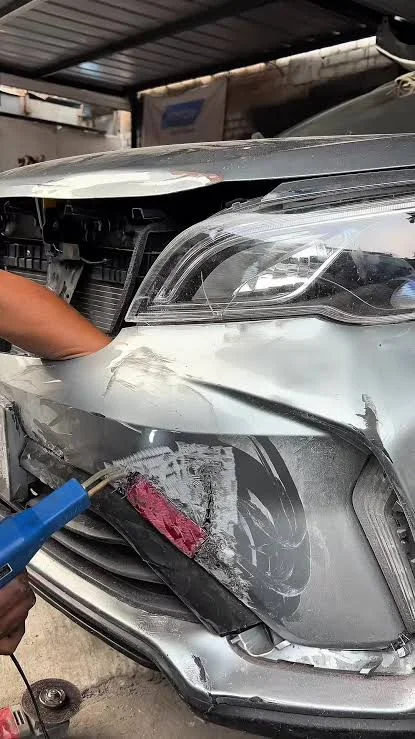 Reparación de bumper en fibra de vidrio en Tepic